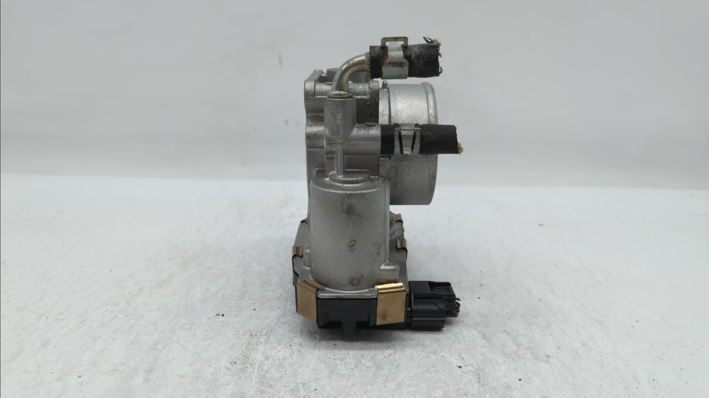 2017-2018 Infiniti Q60 Throttle Body P/N:RME60-52 Fits Fits 2016 2017 2018 OEM Used Auto Parts - Oemusedautoparts1.com