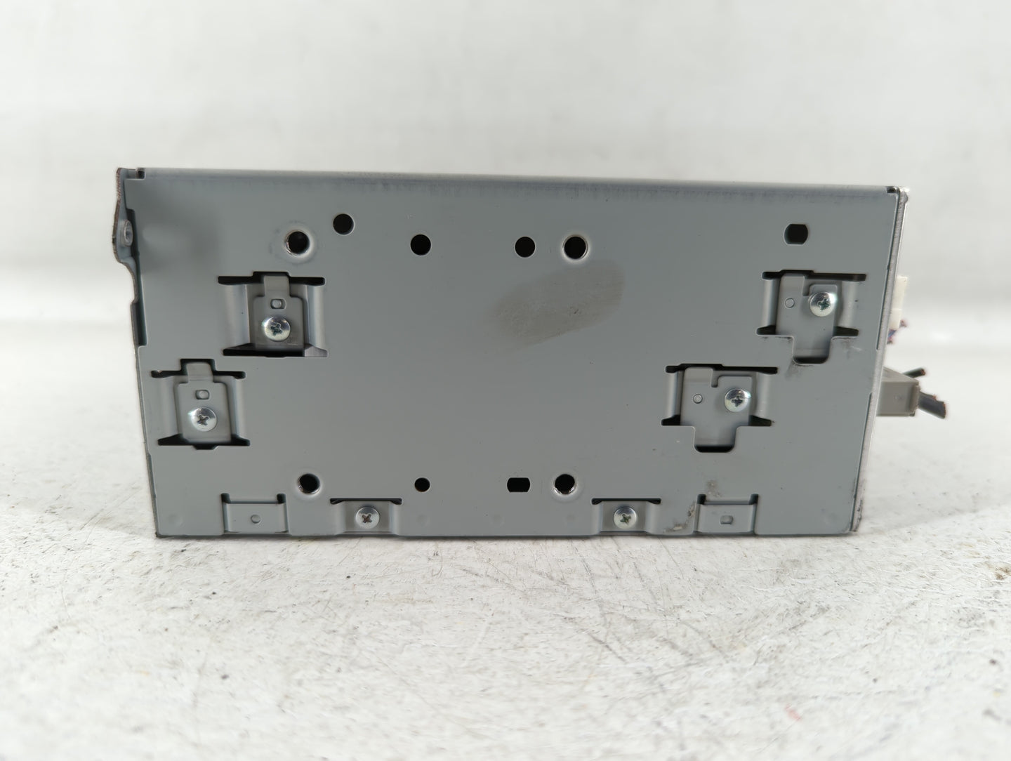 2017-2020 Infiniti Q60 Am Fm Cd Player Radio Receiver - Oemusedautoparts1.com