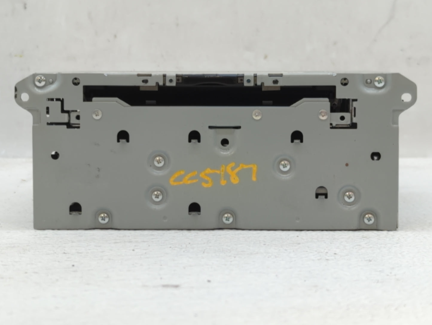 2017 Infiniti Q60 Am Fm Cd Player Radio Receiver - Oemusedautoparts1.com