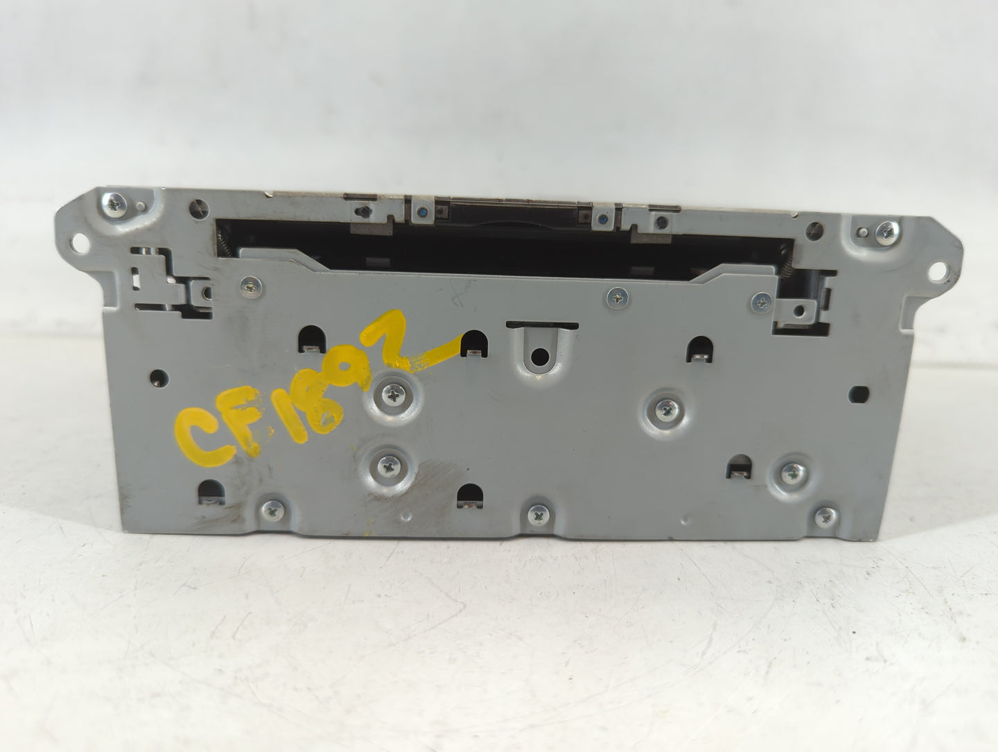 2017-2020 Infiniti Q60 Am Fm Cd Player Radio Receiver - Oemusedautoparts1.com