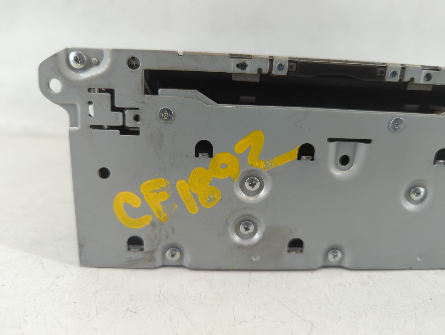 2017-2020 Infiniti Q60 Am Fm Cd Player Radio Receiver - Oemusedautoparts1.com