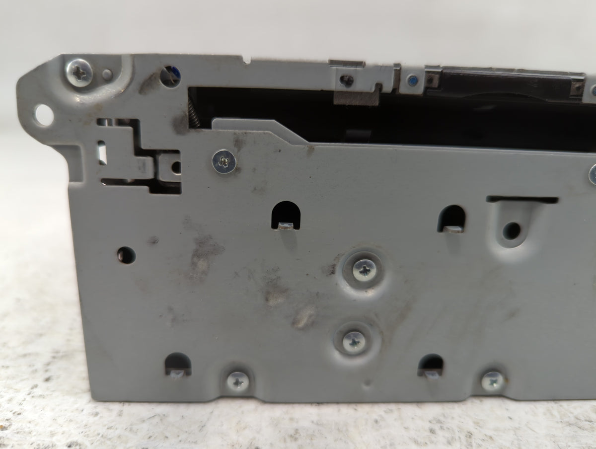 2017-2020 Infiniti Q60 Am Fm Cd Player Radio Receiver 725747 - Oemusedautoparts1.com