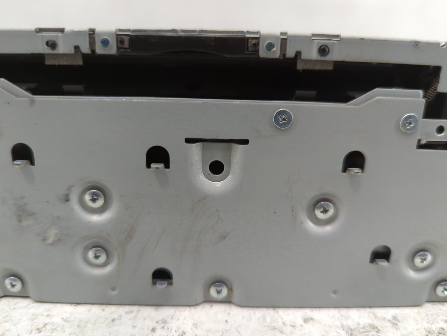 2017-2020 Infiniti Q60 Am Fm Cd Player Radio Receiver - Oemusedautoparts1.com