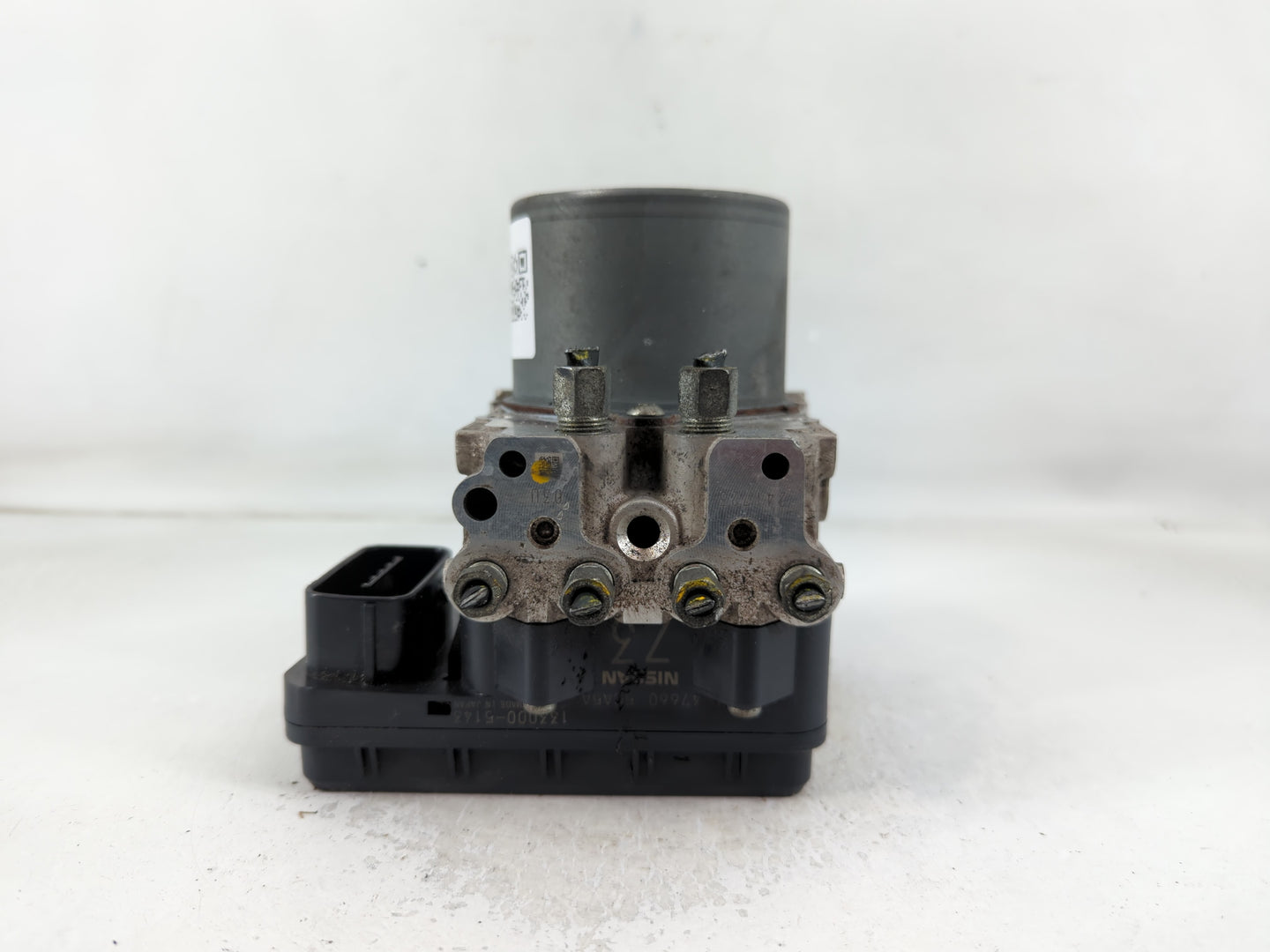2017 Infiniti Q60 ABS Pump Control Module Replacement P/N:47660 5CA5A Fits OEM Used Auto Parts - Oemusedautoparts1.com