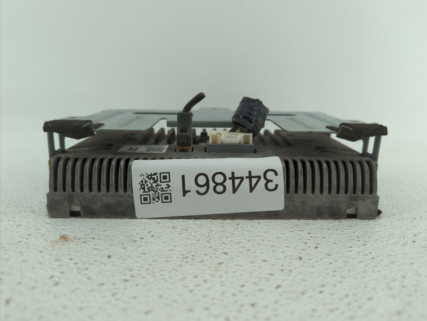 2014-2017 Infiniti Q70 Information Display Screen - Oemusedautoparts1.com