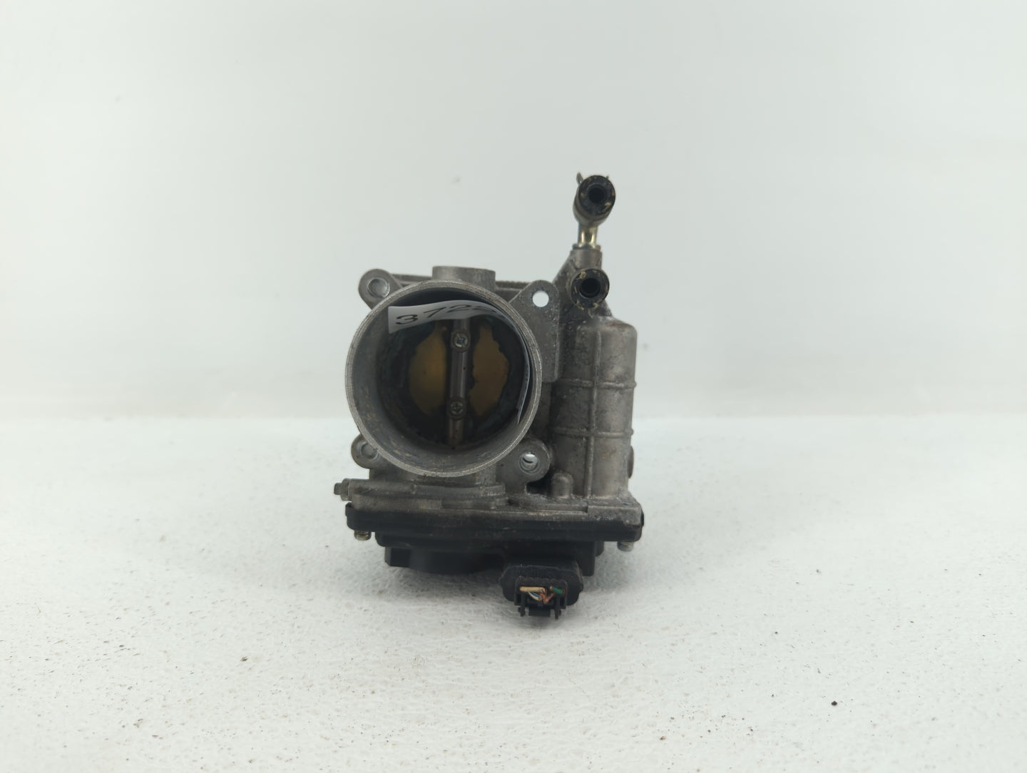 2014-2019 Infiniti Q70 Throttle Body P/N:RME60-21 RME60-12 Fits OEM Used Auto Parts - Oemusedautoparts1.com