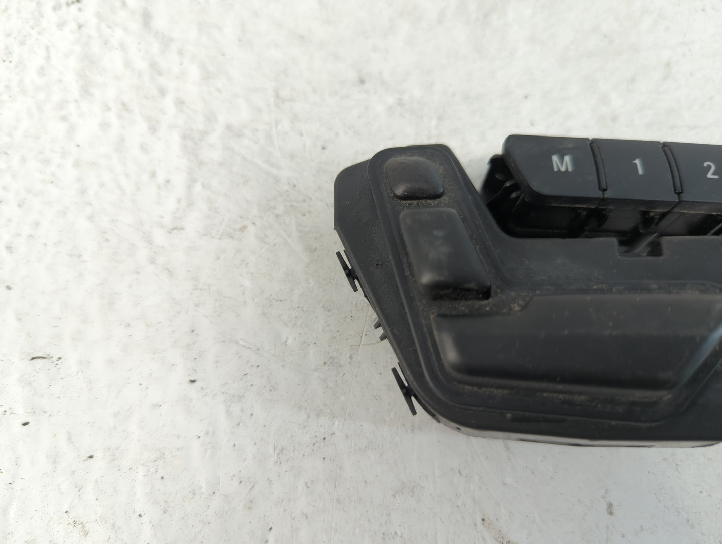 2017-2018 Infiniti Qx30 Master Power Window Switch Replacement Driver Side Left P/N:10091440 A 246 905 02 51 Fits Fits 2017 