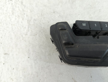 2017-2018 Infiniti Qx30 Master Power Window Switch Replacement Driver Side Left P/N:10091440 A 246 905 02 51 Fits Fits 2017 2018 OEM Used Auto Parts