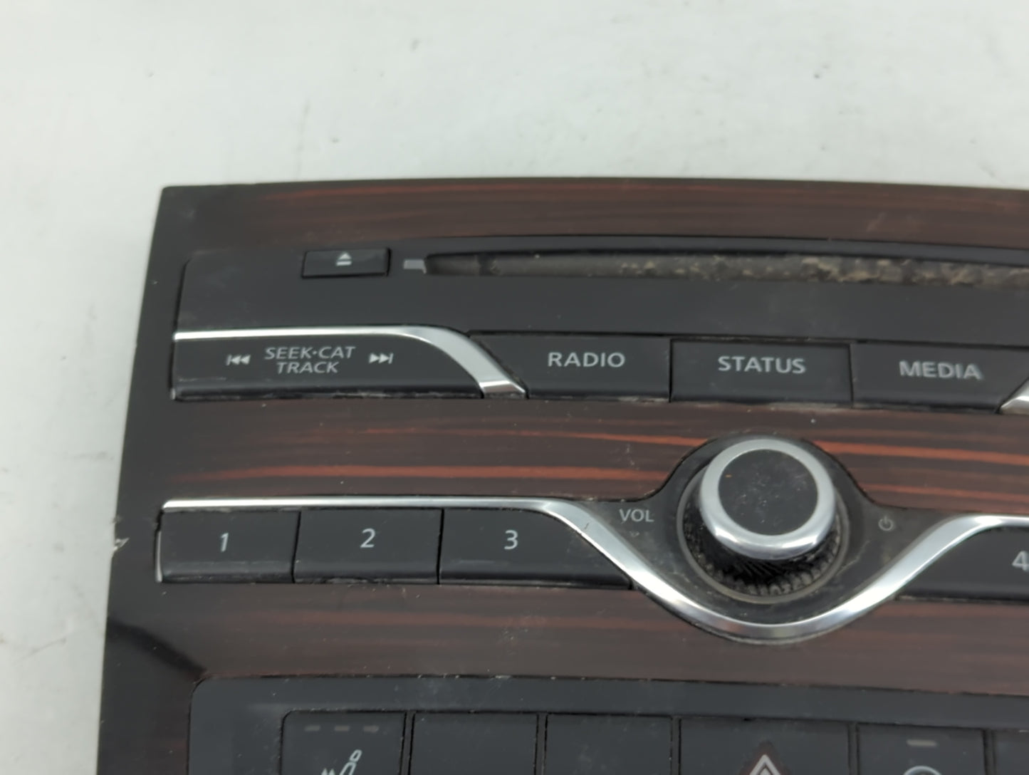 2017-2018 Infiniti Qx30 Radio AM FM Cd Player Receiver Replacement P/N:A 091 905 66 00 Fits Fits 2017 2018 OEM Used Auto Par