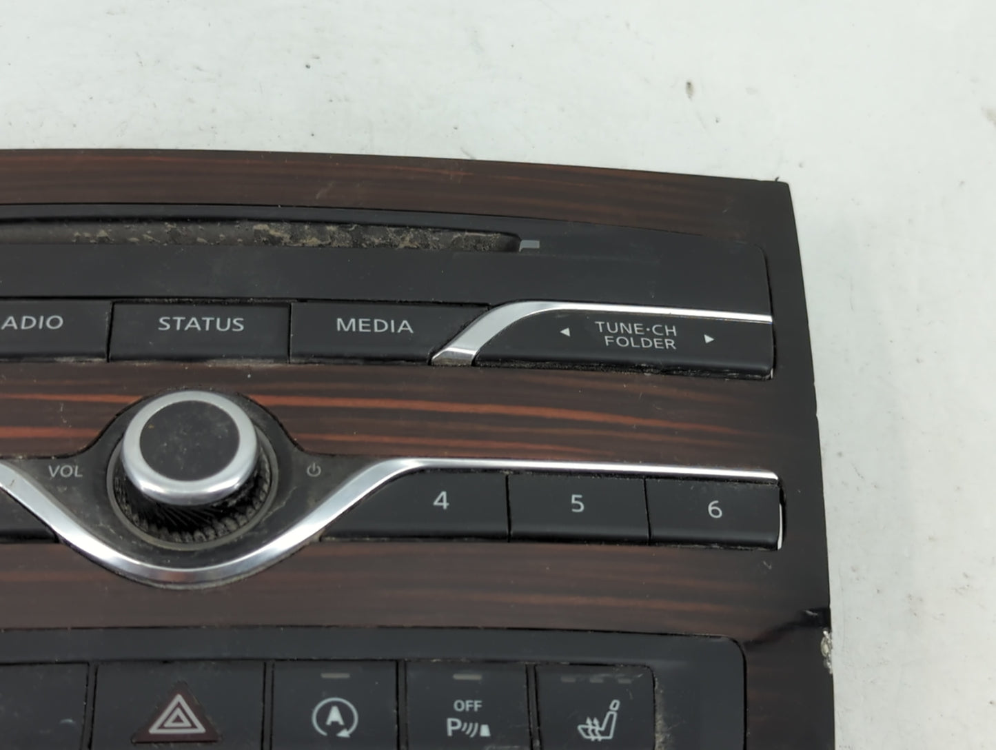 2017-2018 Infiniti Qx30 Radio AM FM Cd Player Receiver Replacement P/N:A 091 905 66 00 Fits Fits 2017 2018 OEM Used Auto Par