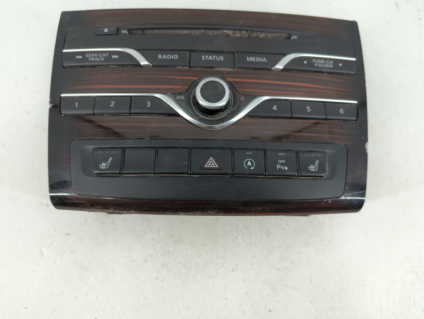 2017-2018 Infiniti Qx30 Radio AM FM Cd Player Receiver Replacement P/N:A 091 905 66 00 Fits Fits 2017 2018 OEM Used Auto Par