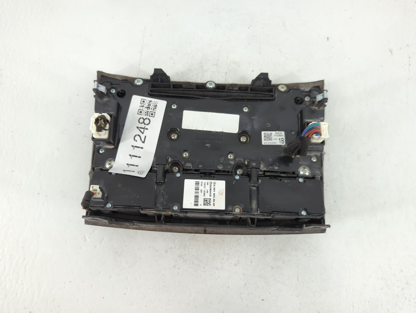 2017-2018 Infiniti Qx30 Radio AM FM Cd Player Receiver Replacement P/N:A 091 905 66 00 Fits Fits 2017 2018 OEM Used Auto Par