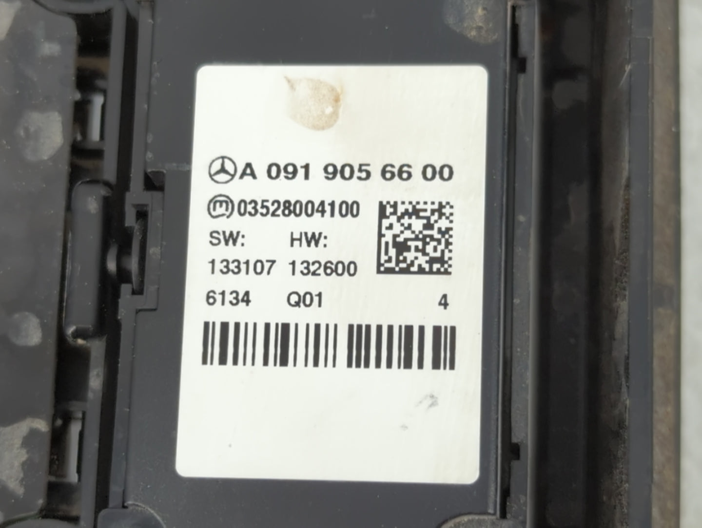 2017-2018 Infiniti Qx30 Radio AM FM Cd Player Receiver Replacement P/N:A 091 905 66 00 Fits Fits 2017 2018 OEM Used Auto Par