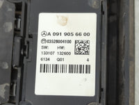 2017-2018 Infiniti Qx30 Radio AM FM Cd Player Receiver Replacement P/N:A 091 905 66 00 Fits Fits 2017 2018 OEM Used Auto Par