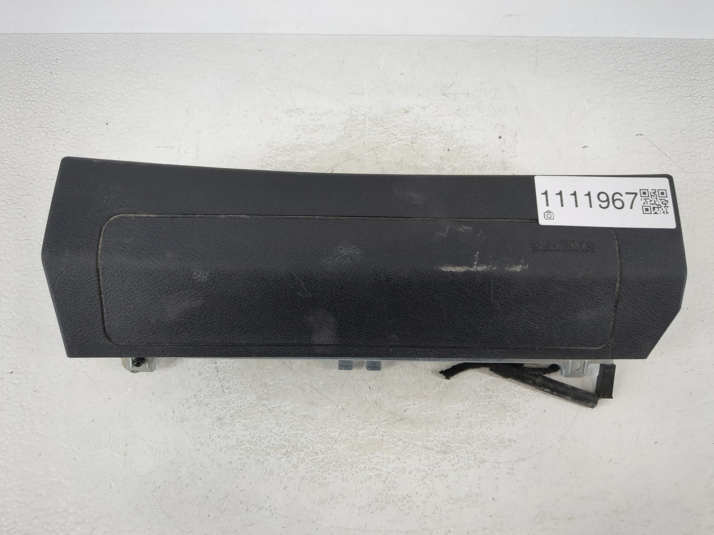 2017-2019 Infiniti Qx30 Air Bag Driver Left Knee OEM P/N:996R15DC0A Fits Fits 2017 2018 2019 OEM Used Auto Parts - Oemusedau