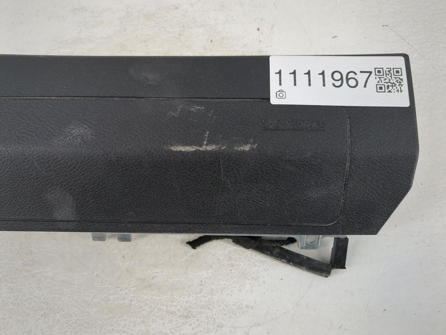 2017-2019 Infiniti Qx30 Air Bag Driver Left Knee OEM P/N:996R15DC0A Fits Fits 2017 2018 2019 OEM Used Auto Parts - Oemusedau