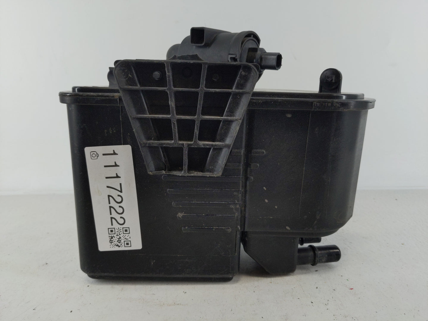 2017 Infiniti Qx30 Fuel Vapor Charcoal Canister - Oemusedautoparts1.com