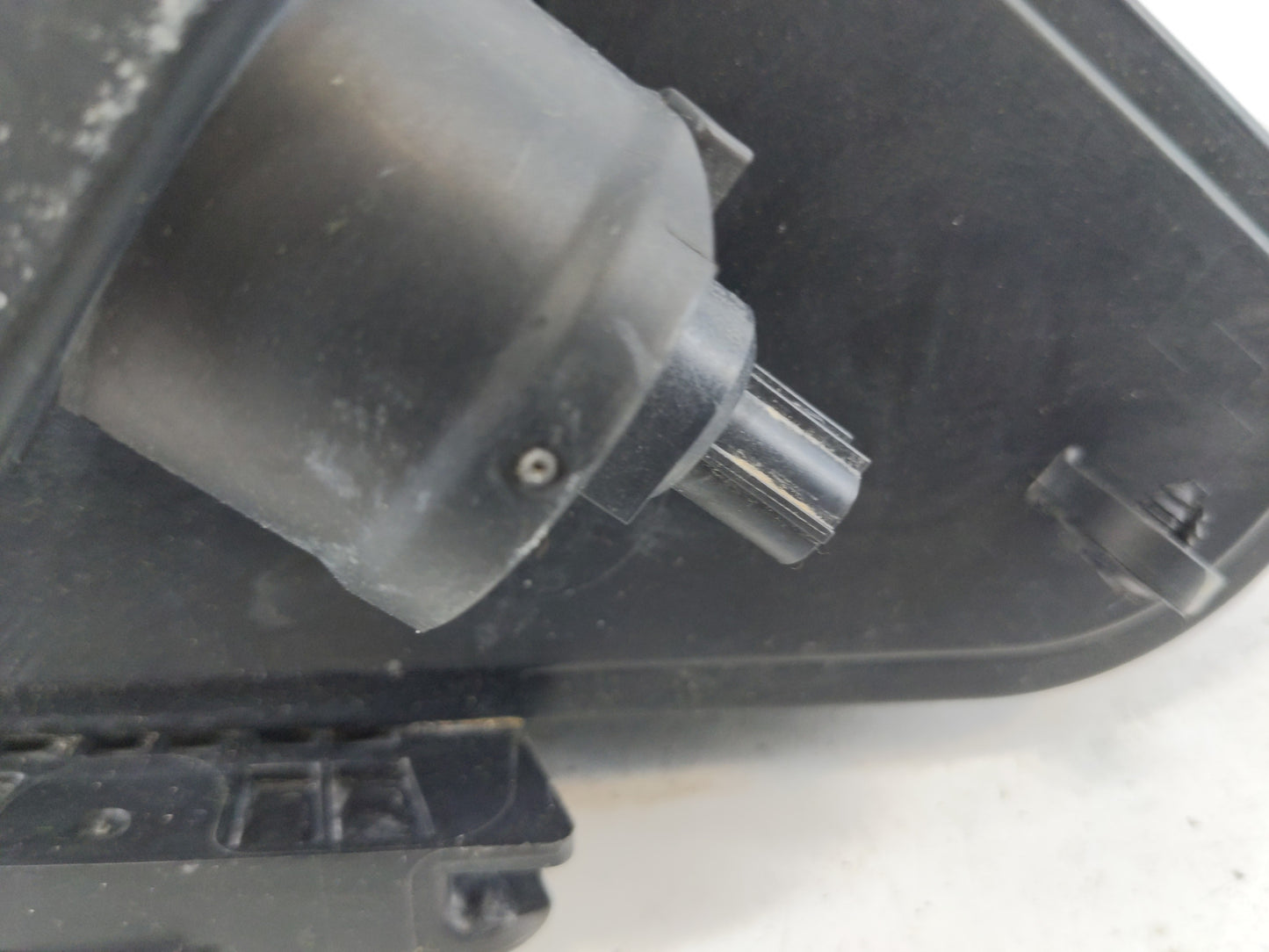 2017 Infiniti Qx30 Fuel Vapor Charcoal Canister - Oemusedautoparts1.com