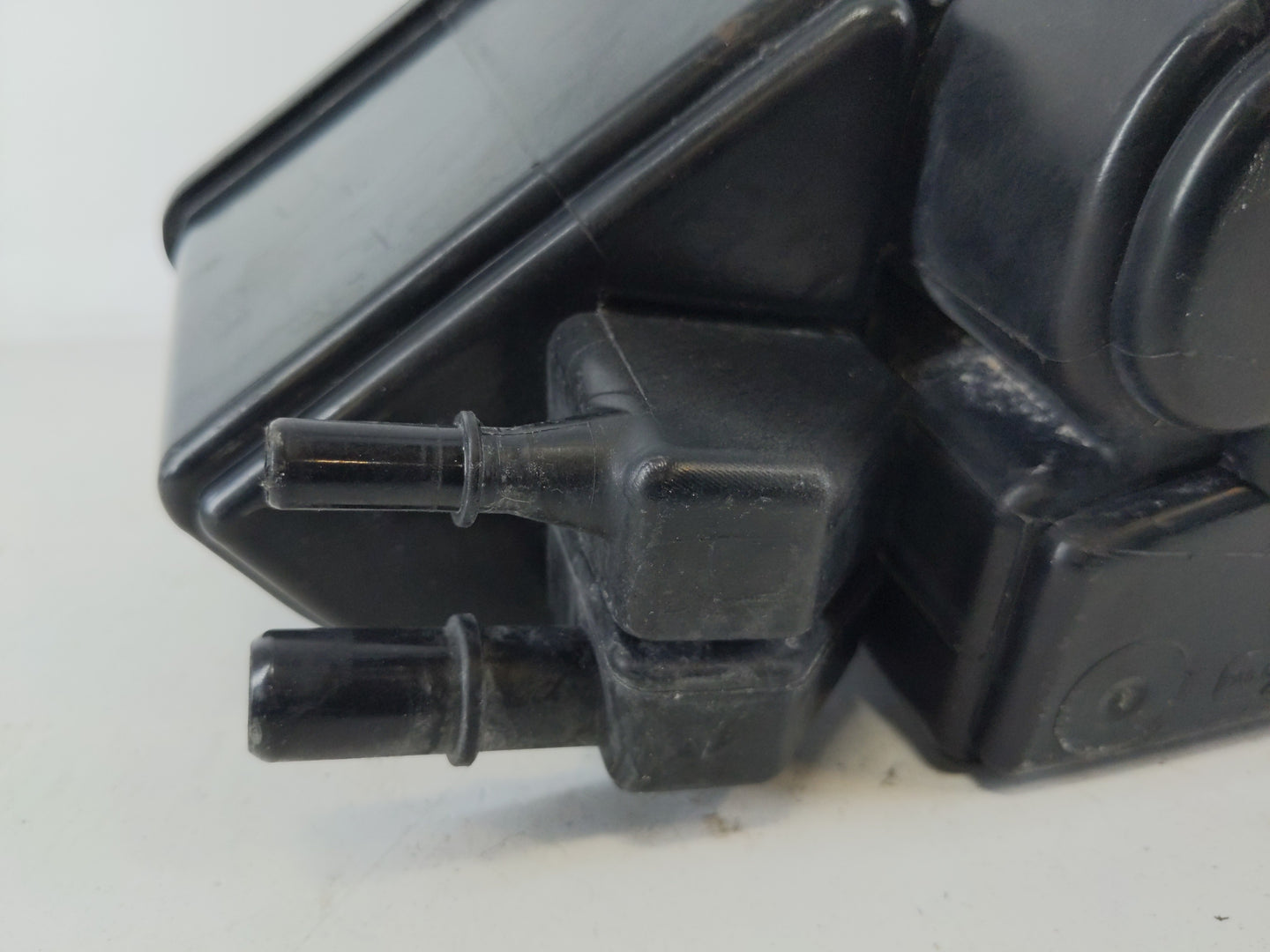 2017 Infiniti Qx30 Fuel Vapor Charcoal Canister - Oemusedautoparts1.com