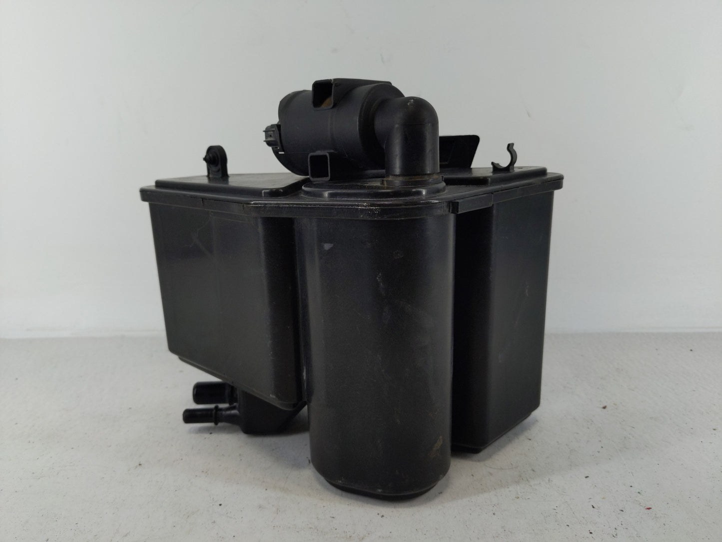 2017 Infiniti Qx30 Fuel Vapor Charcoal Canister - Oemusedautoparts1.com