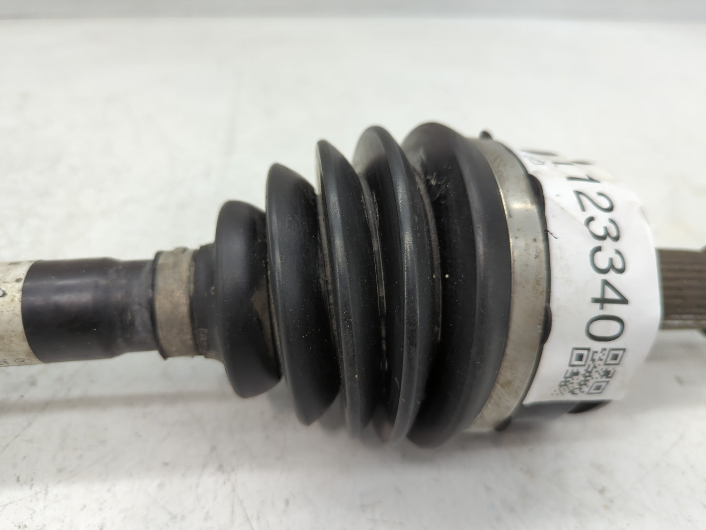 2017-2019 Infiniti Qx30 Axle Shaft Front Passenger Cv C/v - Oemusedautoparts1.com