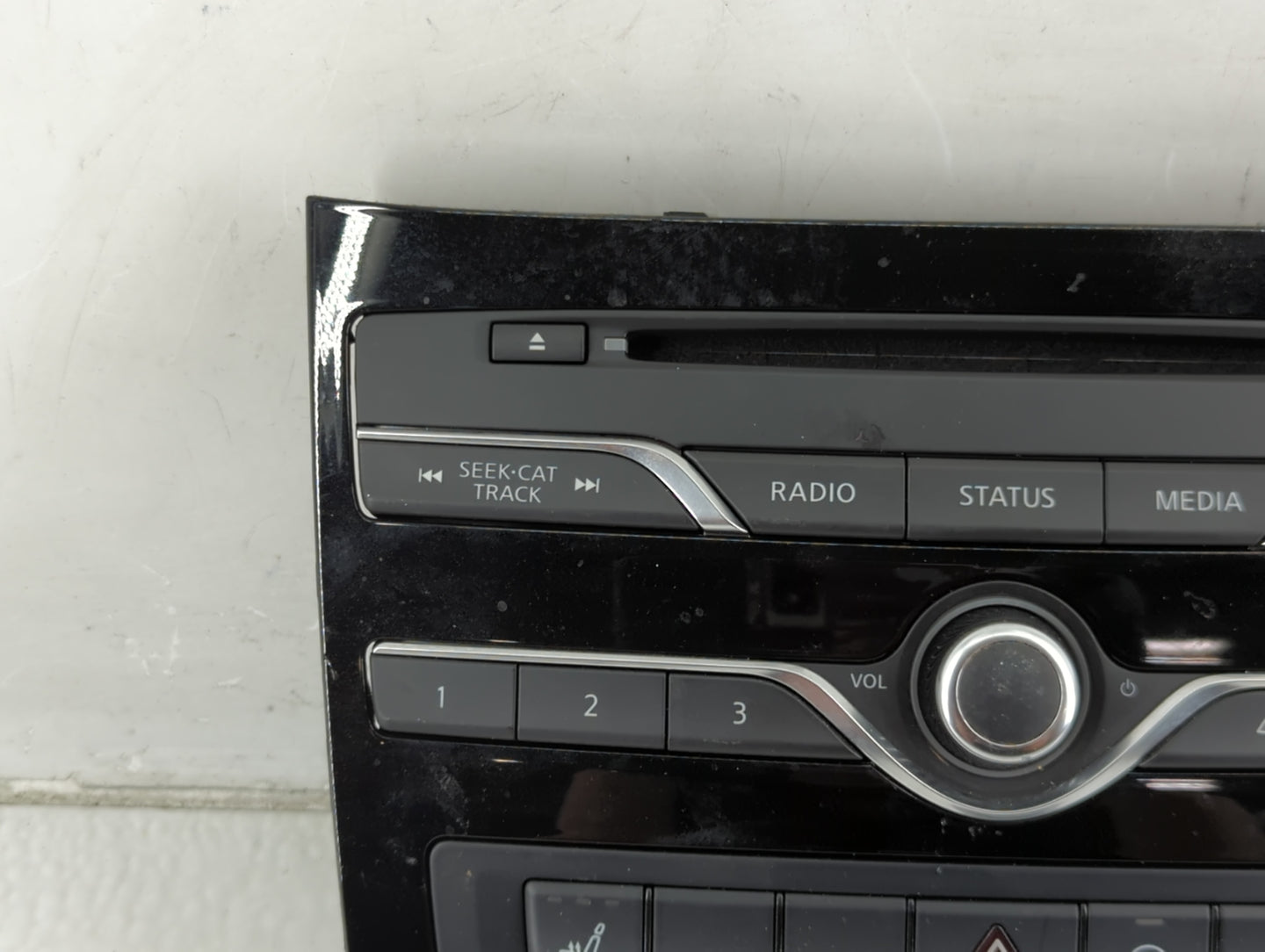 2017-2019 Infiniti Qx30 Radio Control Panel - Oemusedautoparts1.com