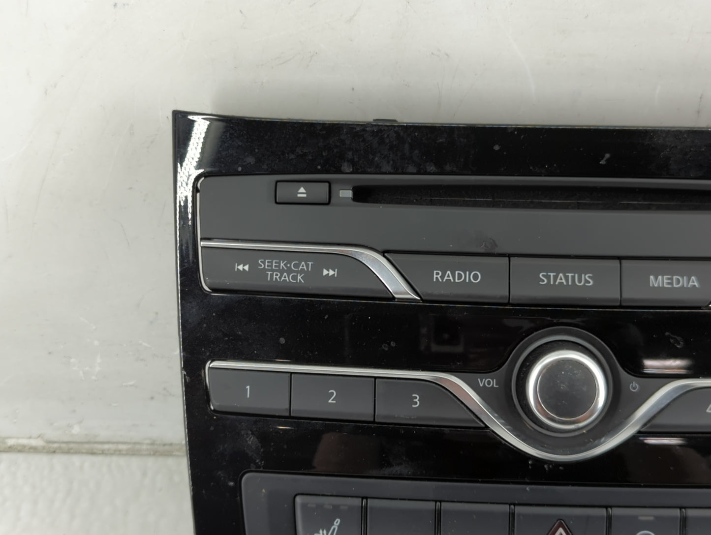 2017-2019 Infiniti Qx30 Radio Control Panel - Oemusedautoparts1.com