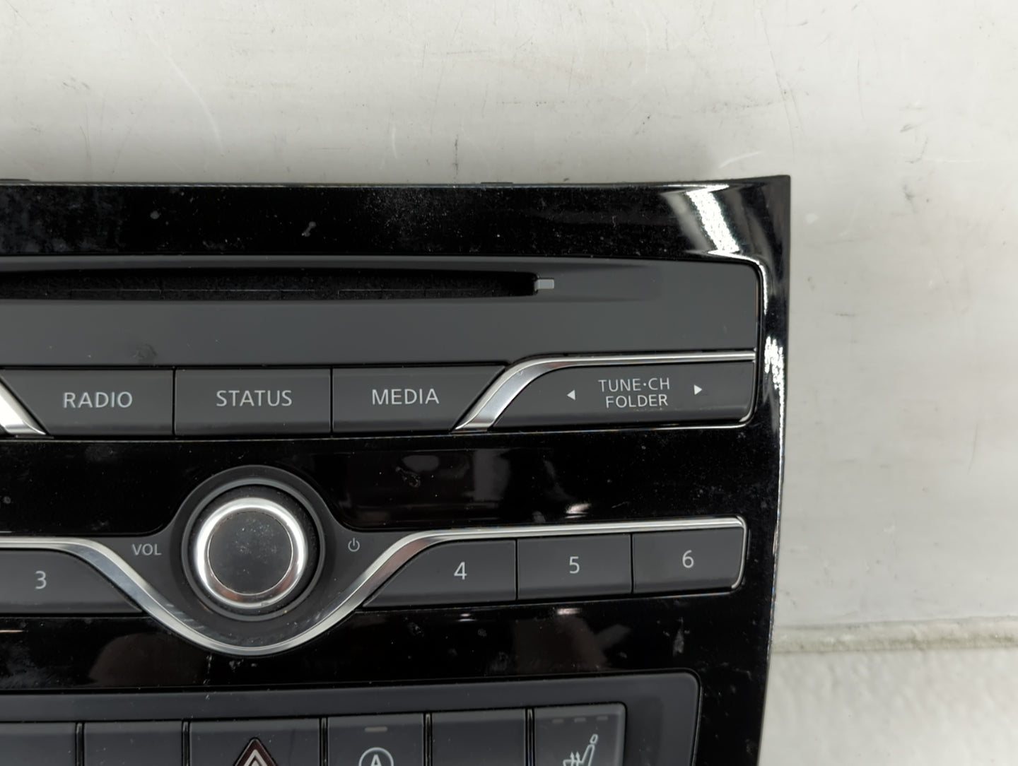 2017-2019 Infiniti Qx30 Radio Control Panel - Oemusedautoparts1.com