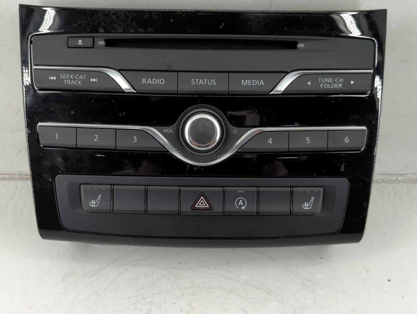 2017-2019 Infiniti Qx30 Radio Control Panel - Oemusedautoparts1.com