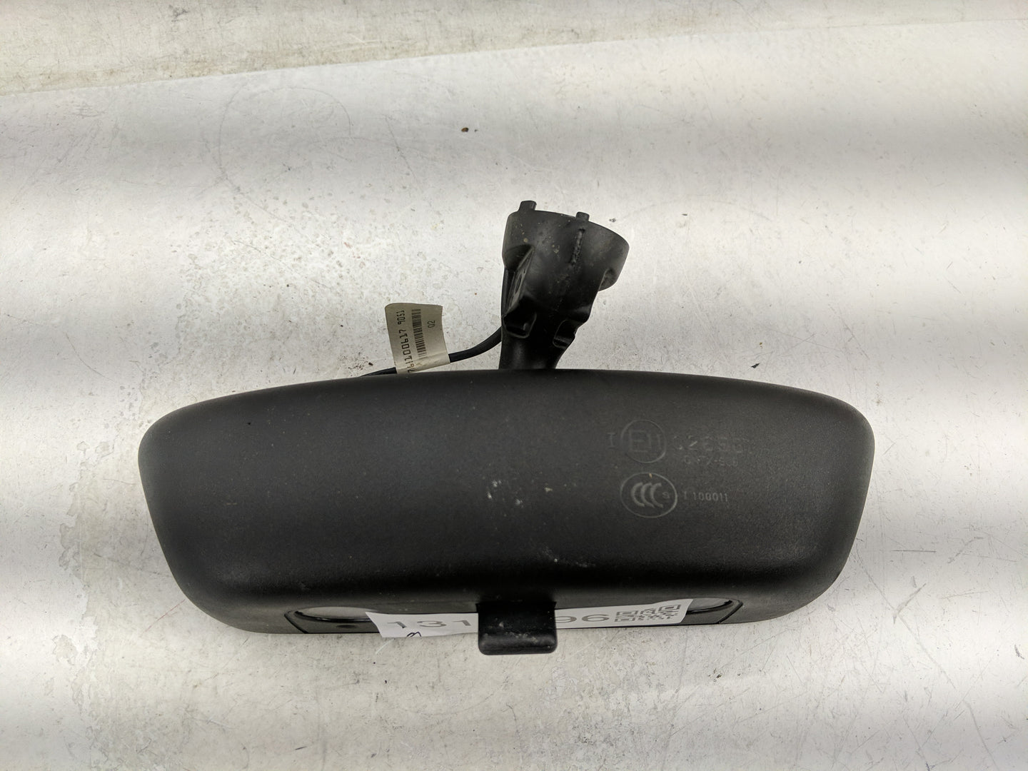2017-2019 Infiniti Qx30 Interior Rear View Mirror Replacement OEM P/N:E11026534 Fits Fits 2017 2018 2019 OEM Used Auto Parts