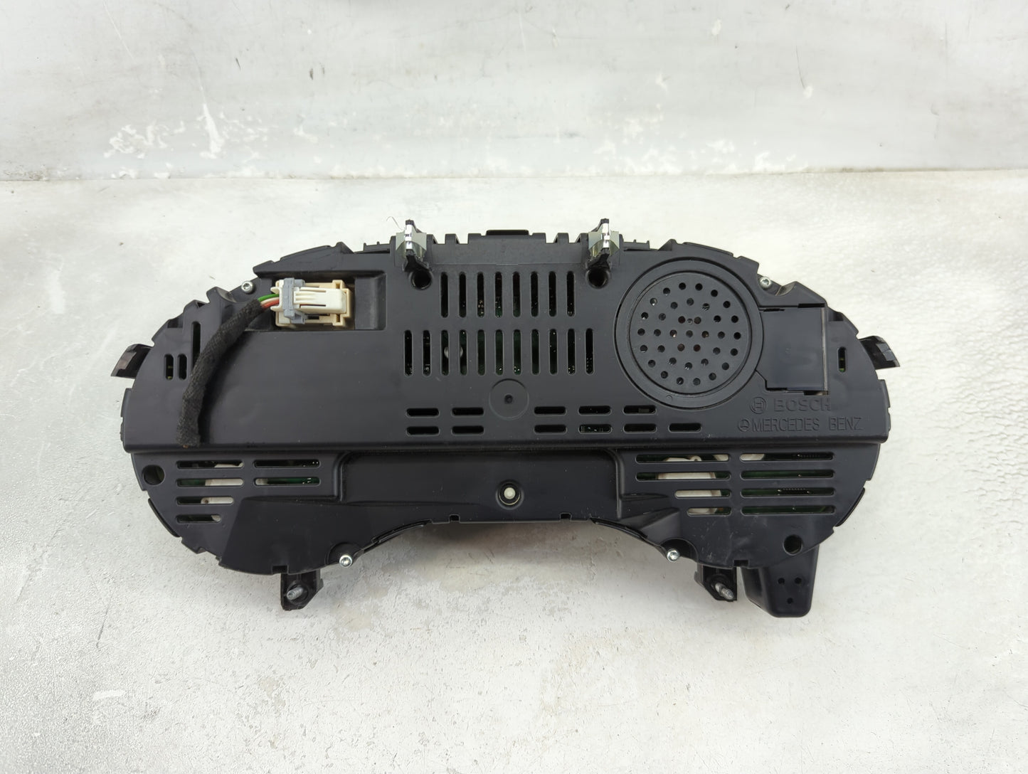 2017-2018 Infiniti Qx30 Instrument Cluster Speedometer Gauges P/N:A091 900 58 01 0 263 733 017 Fits Fits 2017 2018 OEM Used 