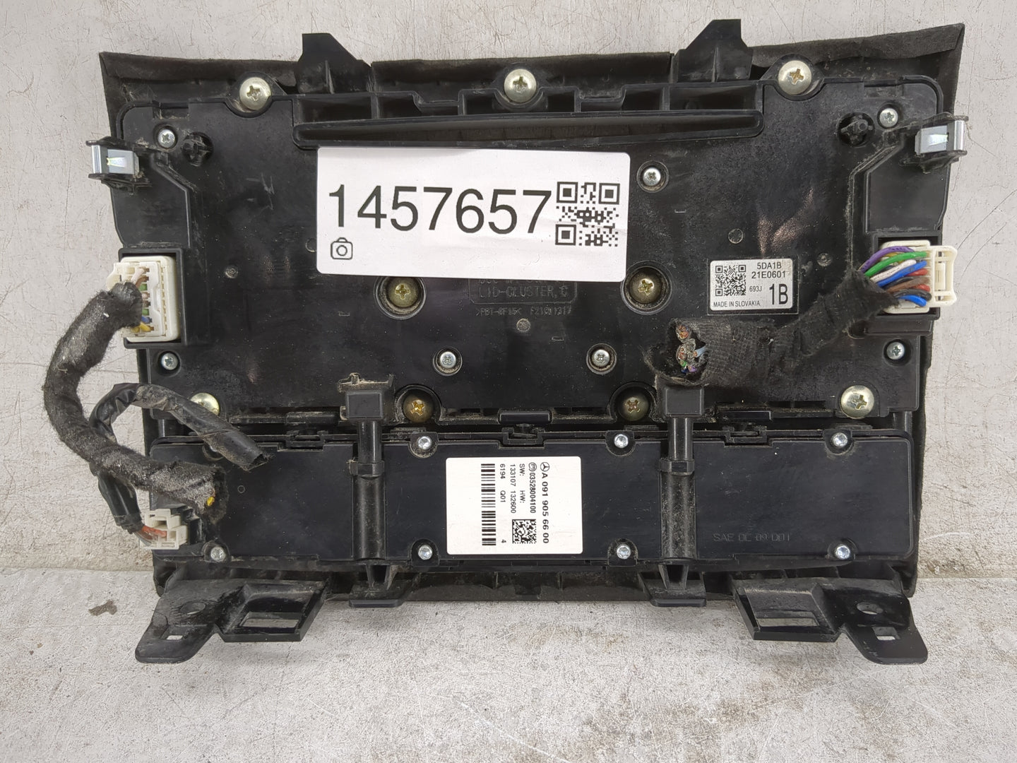 2017-2019 Infiniti Qx30 Radio Control Panel 1457657 - Oemusedautoparts1.com