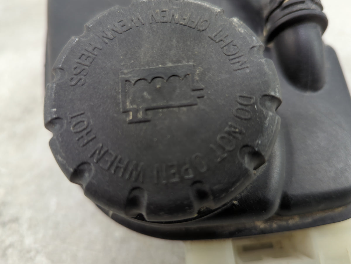 2017-2019 Infiniti Qx30 Radiator Coolant Overflow Expansion Tank Bottle 1459998 - Oemusedautoparts1.com
