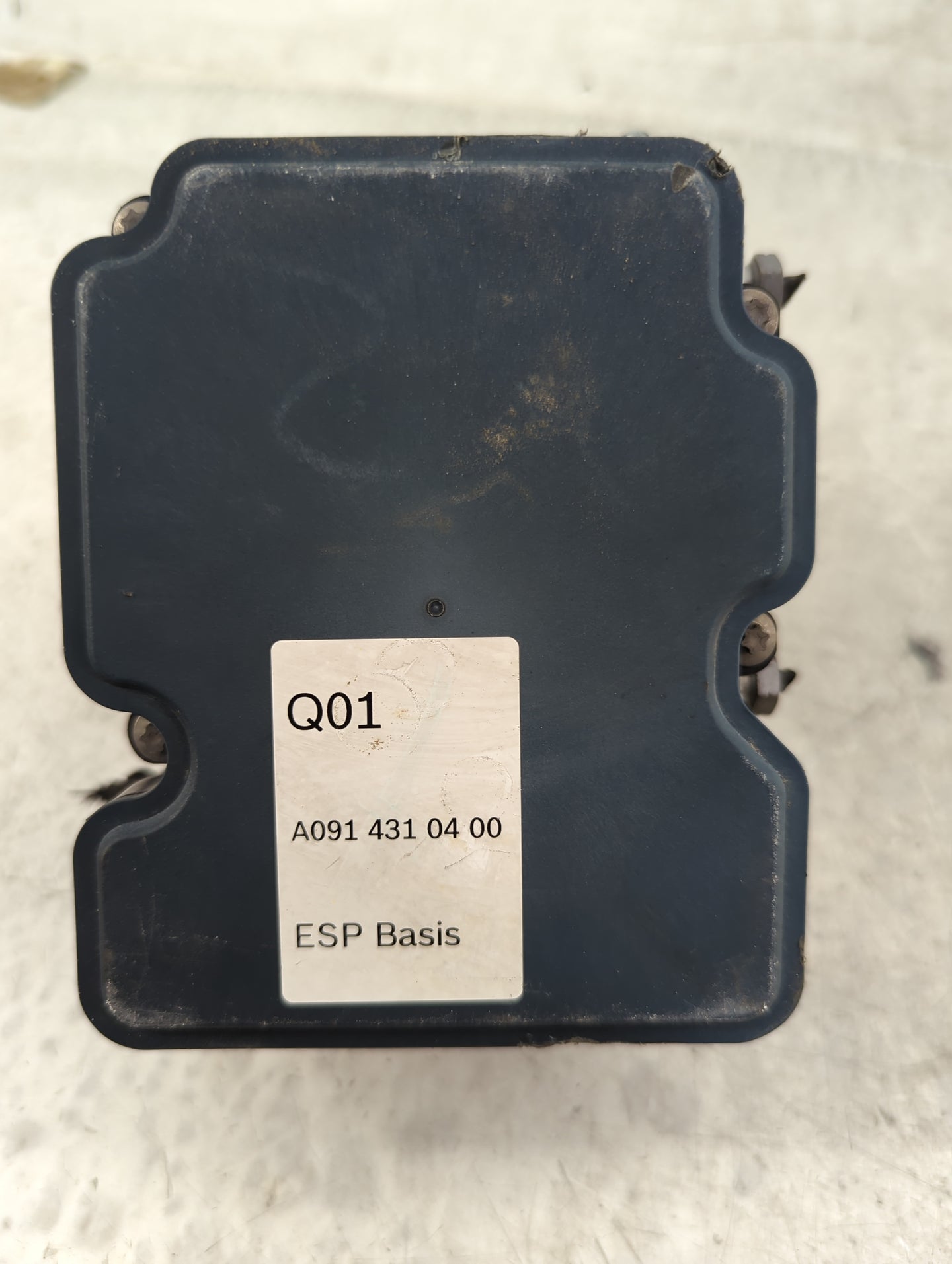 2017-2019 Infiniti Qx30 ABS Pump Control Module Replacement P/N:A091 431 04 00 Fits Fits 2017 2018 2019 OEM Used Auto Parts 