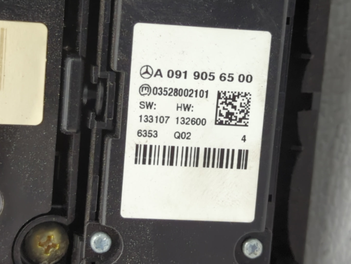 2017-2019 Infiniti Qx30 Radio Control Panel - Oemusedautoparts1.com