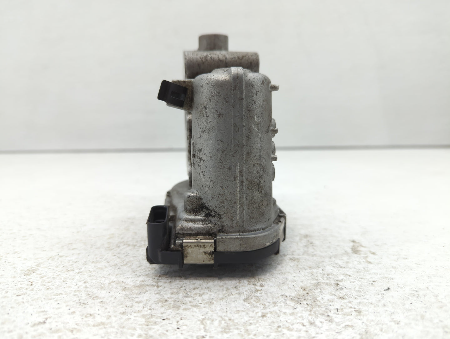 2017-2019 Infiniti Qx30 Throttle Body P/N:A 270 141 00 25 RME60-52 Fits Fits 2016 2017 2018 2019 OEM Used Auto Parts - Oemus