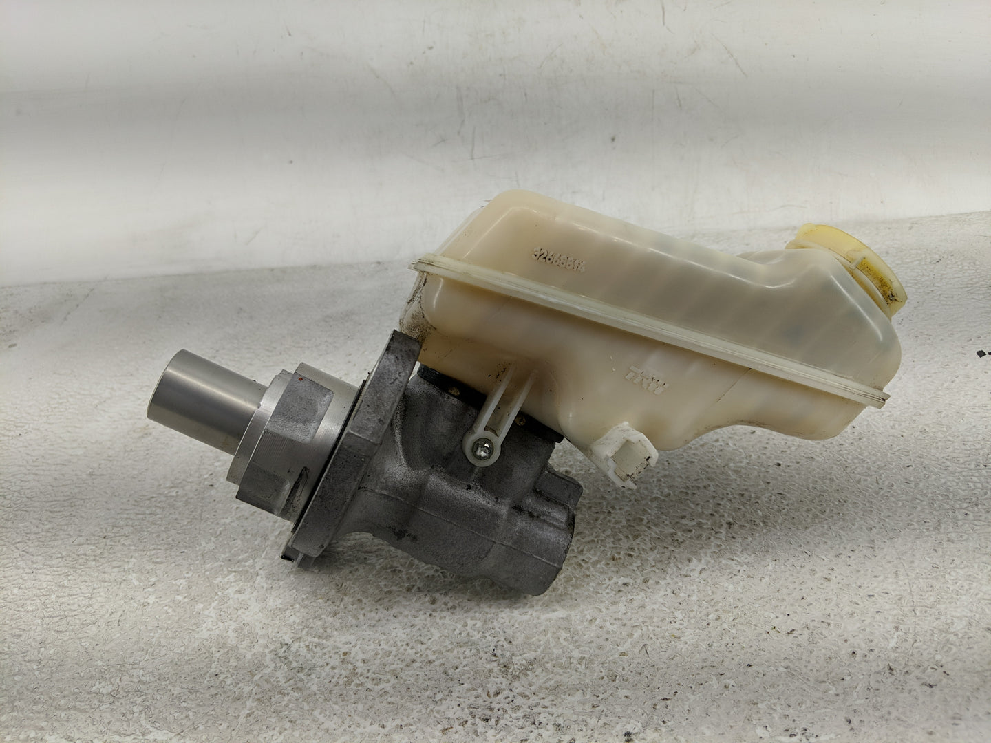 2014-2017 Infiniti Qx50 Brake Master Cylinder - Oemusedautoparts1.com
