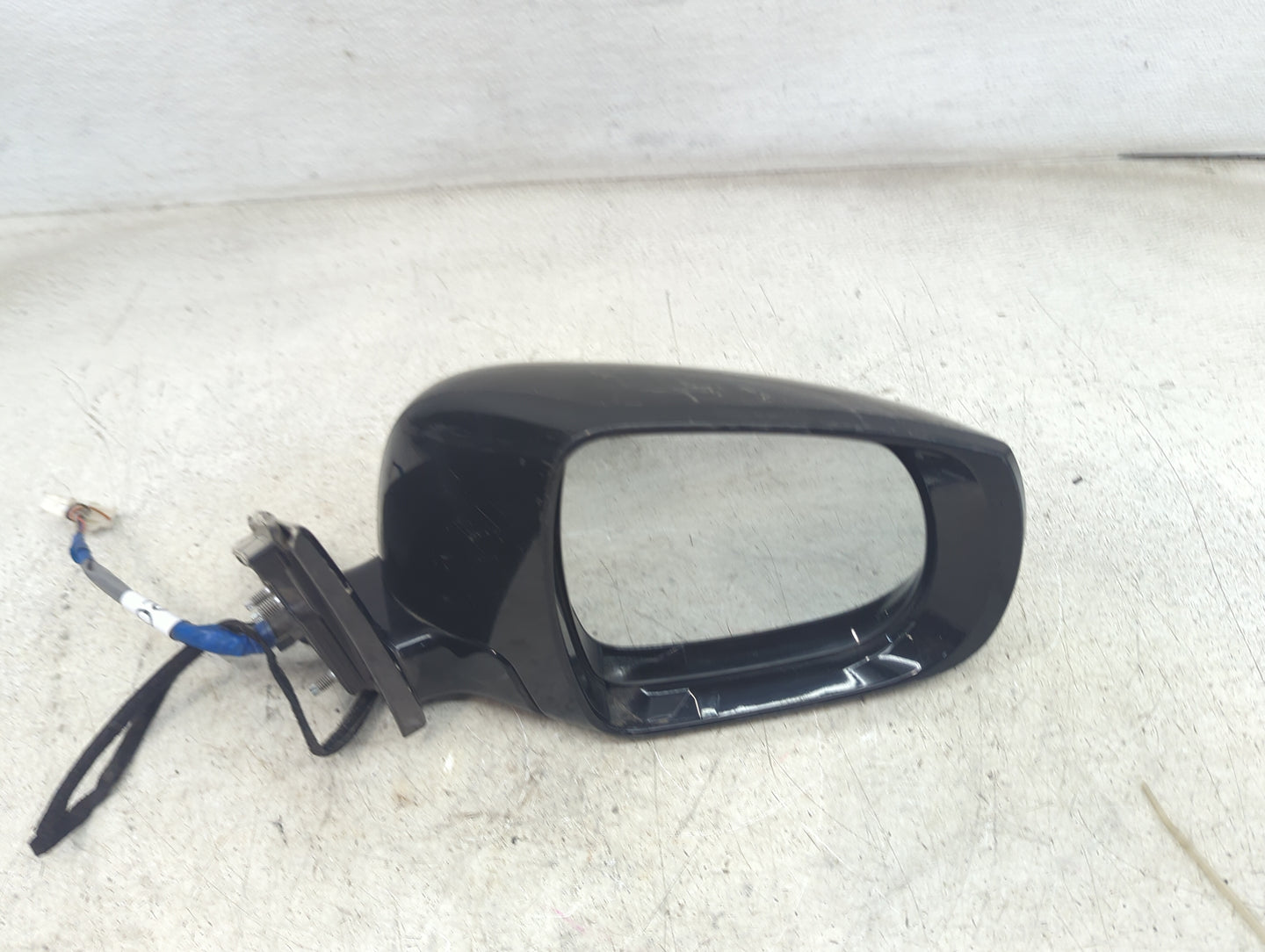 2016-2017 Infiniti Qx50 Passenger Side View Mirror - Right Door Mirror OEM Used - Oemusedautoparts1.com