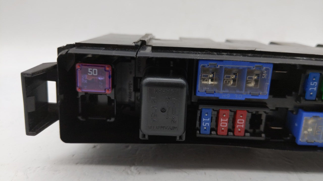 2014-2017 Infiniti Qx50 Fusebox Fuse Box Panel Relay Module Fits Fits 2013 2014 2015 2016 2017 OEM Used Auto Parts - Oemused