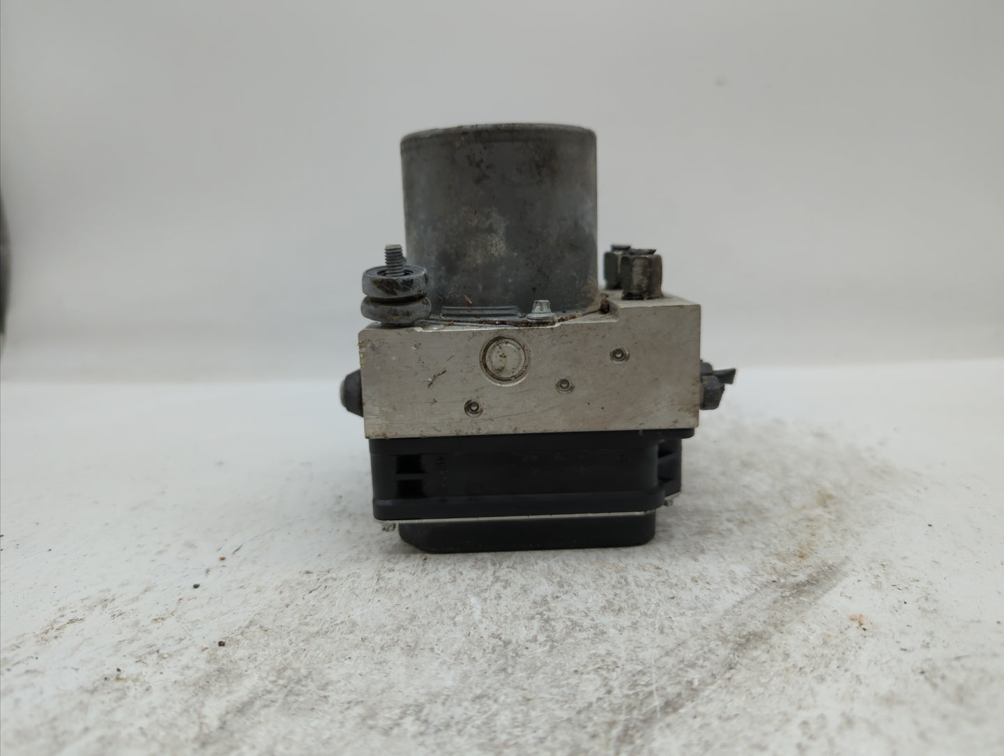 2016-2017 Infiniti Qx50 ABS Pump Control Module Replacement P/N:47660 6WC0A Fits Fits 2016 2017 OEM Used Auto Parts - Oemuse