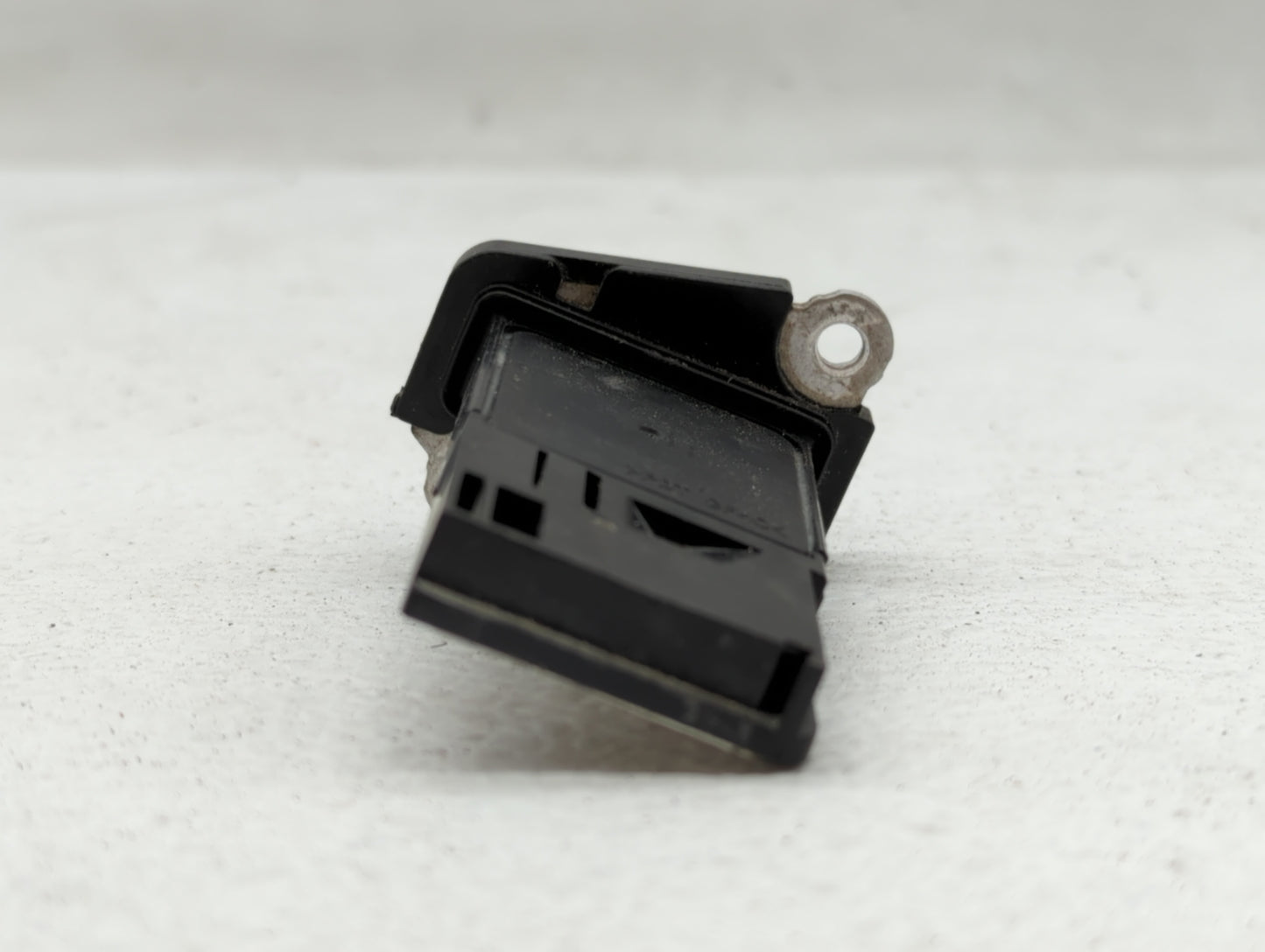 2014-2017 Infiniti Qx50 Mass Air Flow Meter Maf - Oemusedautoparts1.com