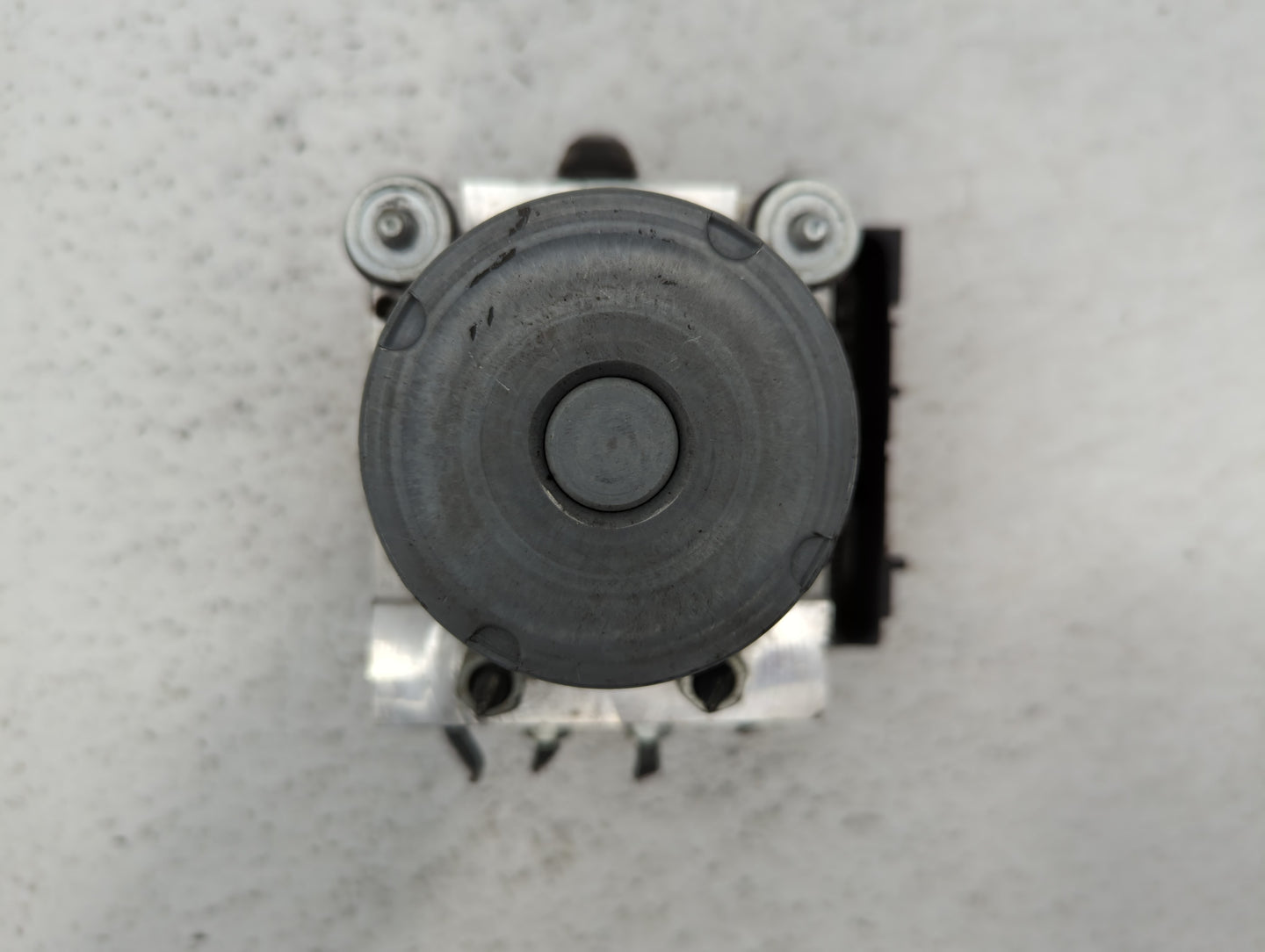 2016-2017 Infiniti Qx50 ABS Pump Control Module Replacement P/N:47660 6WA0A Fits Fits 2016 2017 OEM Used Auto Parts - Oemuse