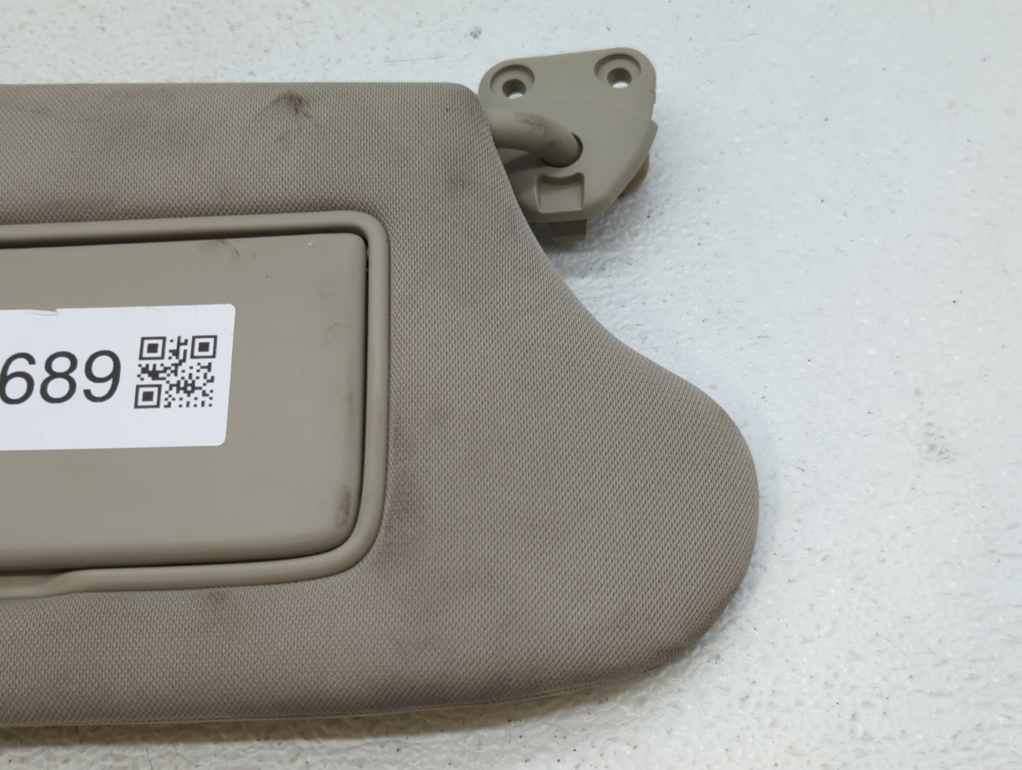2014-2017 Infiniti Qx50 Sun Visor Shade Replacement Passenger Right Mirror Fits OEM Used Auto Parts - Oemusedautoparts1.com