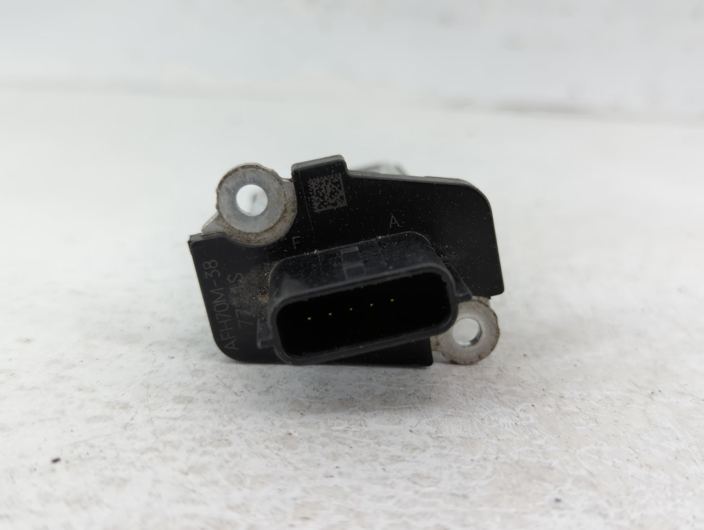 2014-2017 Infiniti Qx50 Mass Air Flow Meter Maf - Oemusedautoparts1.com