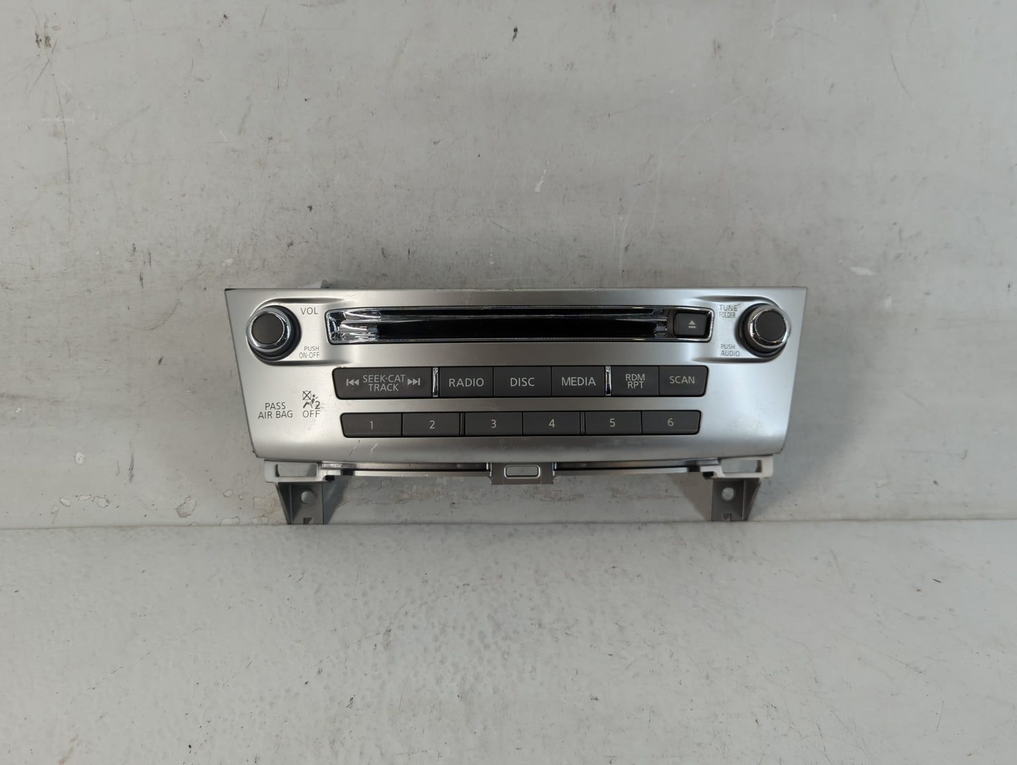 2017-2020 Infiniti Qx60 Radio AM FM Cd Player Receiver Replacement P/N:253919NJ1A Fits Fits 2017 2018 2019 2020 OEM Used Aut