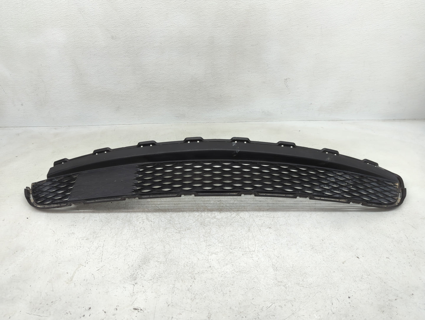 2016-2020 Infiniti Qx60 Front Grille Bumper Not Included - Oemusedautoparts1.com