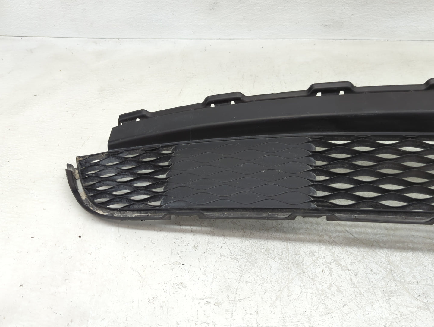 2016-2020 Infiniti Qx60 Front Grille Bumper Not Included - Oemusedautoparts1.com