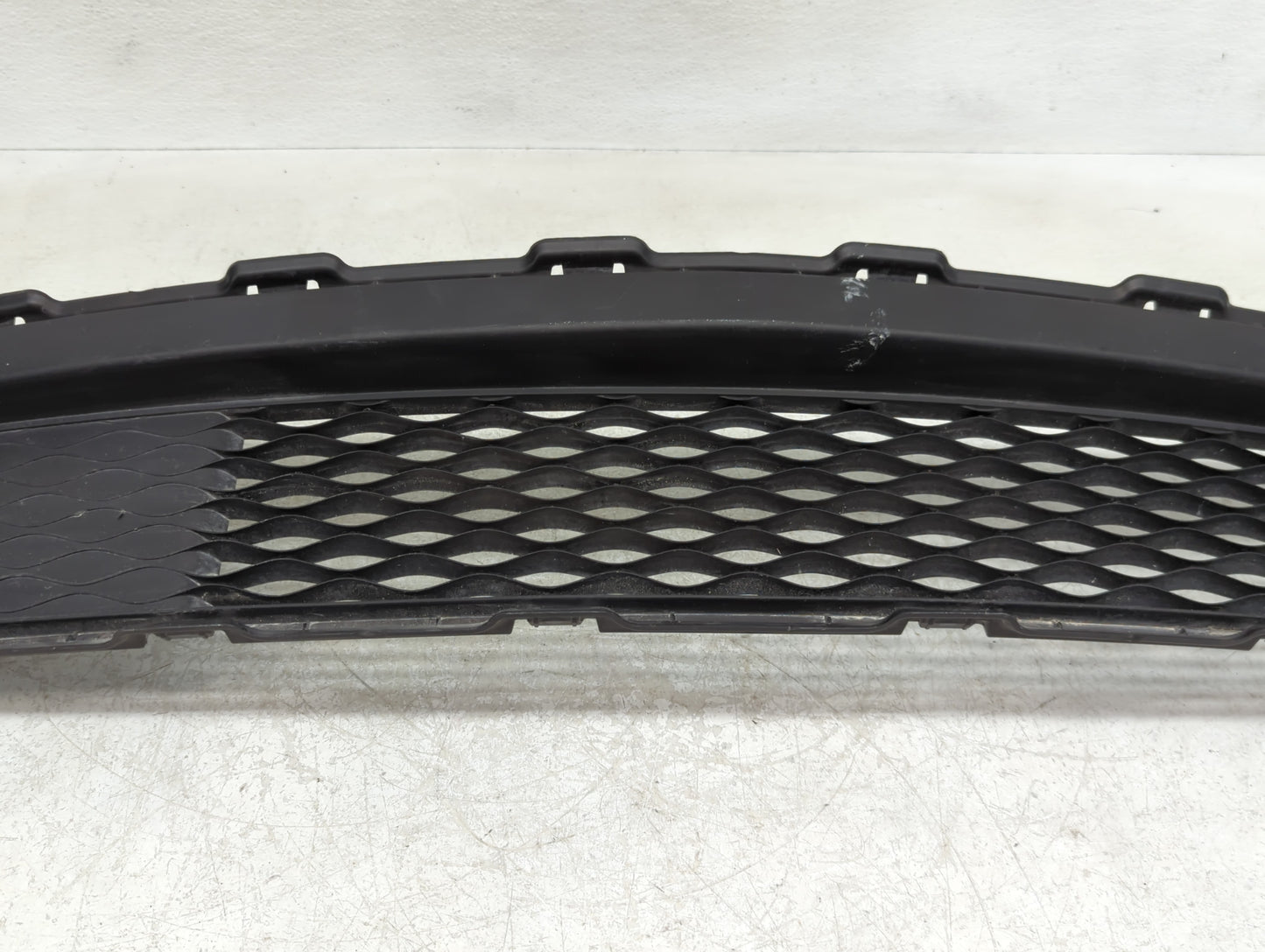 2016-2020 Infiniti Qx60 Front Grille Bumper Not Included - Oemusedautoparts1.com