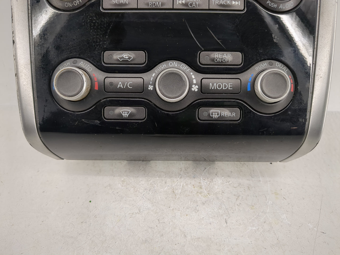 2017-2020 Infiniti Qx60 Radio AM FM Cd Player Receiver Replacement P/N:9PJ0B 210220 Fits Fits 2017 2018 2019 2020 OEM Used A