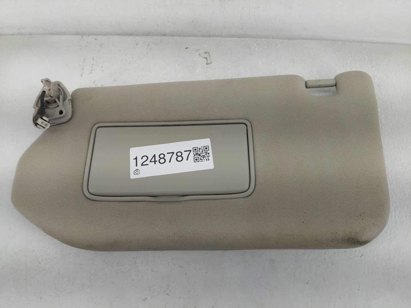 2014-2019 Infiniti Qx60 Sun Visor Shade Replacement Driver Left Mirror Fits Fits 2013 2014 2015 2016 2017 2018 2019 OEM Used